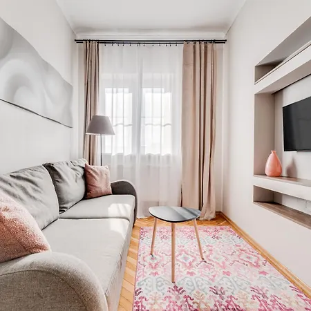 Apartment Rynek 42-43 By Homeprime